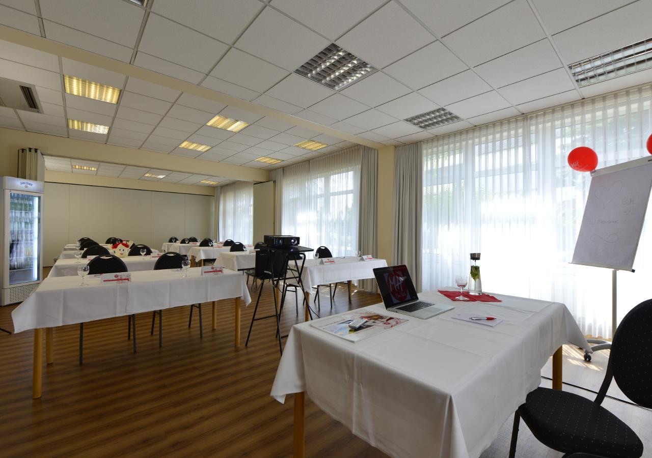 Michel Hotel Frankfurt Airport Rüsselsheim Dış mekan fotoğraf