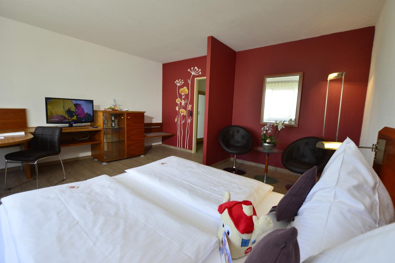 Michel Hotel Frankfurt Airport Rüsselsheim Dış mekan fotoğraf