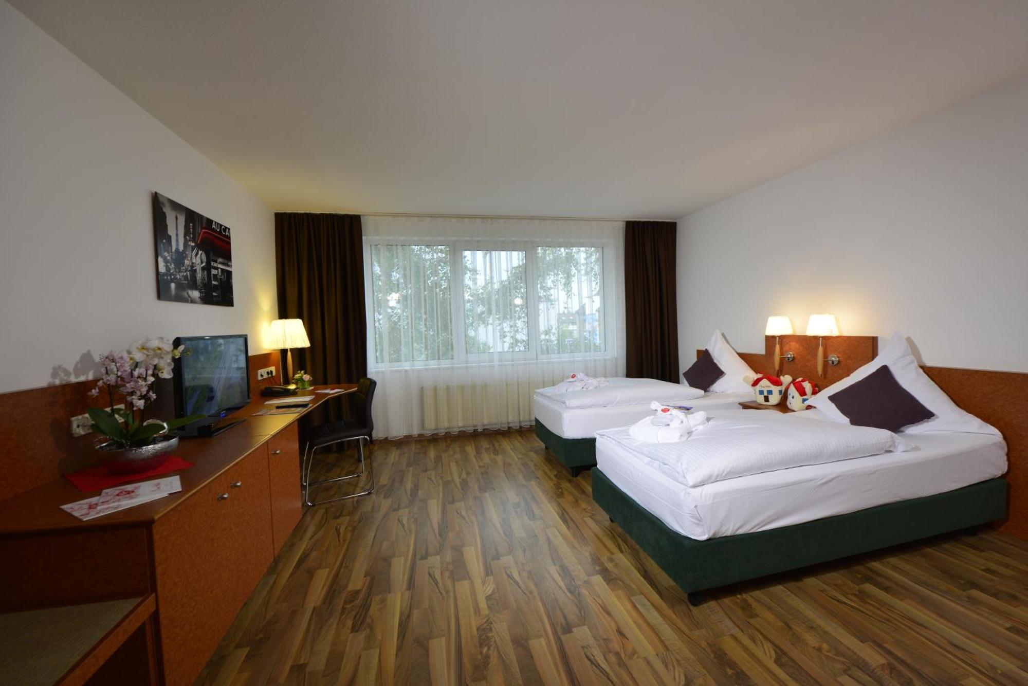 Michel Hotel Frankfurt Airport Rüsselsheim Dış mekan fotoğraf